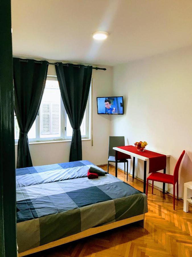 Pula Center Old Town Apartments And Rooms Dış mekan fotoğraf