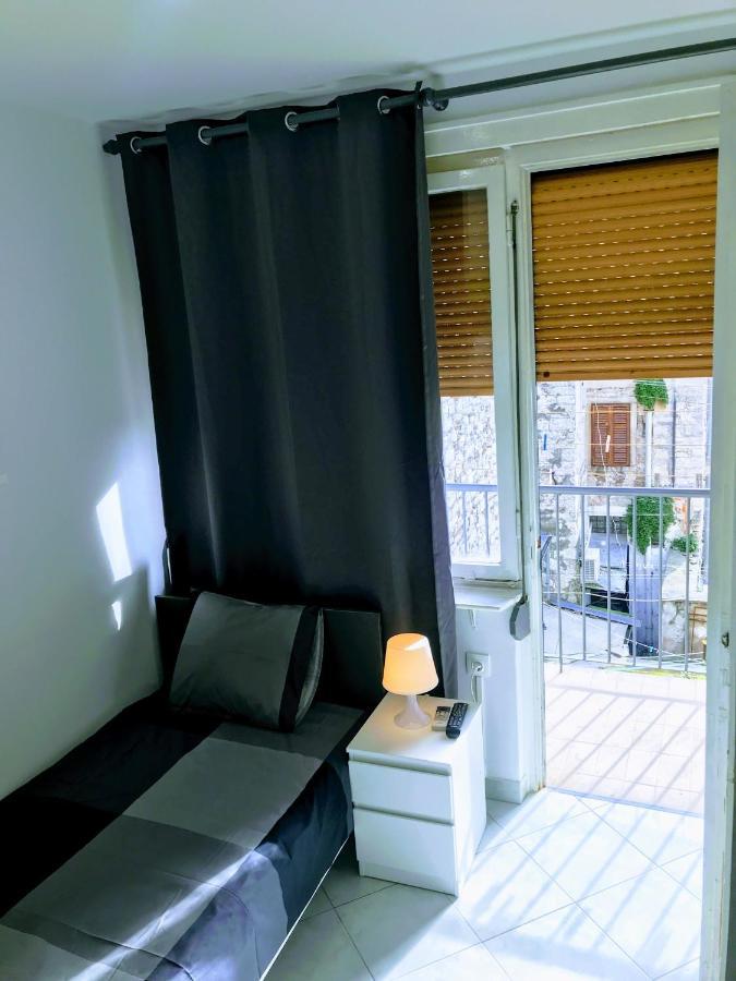 Pula Center Old Town Apartments And Rooms Dış mekan fotoğraf
